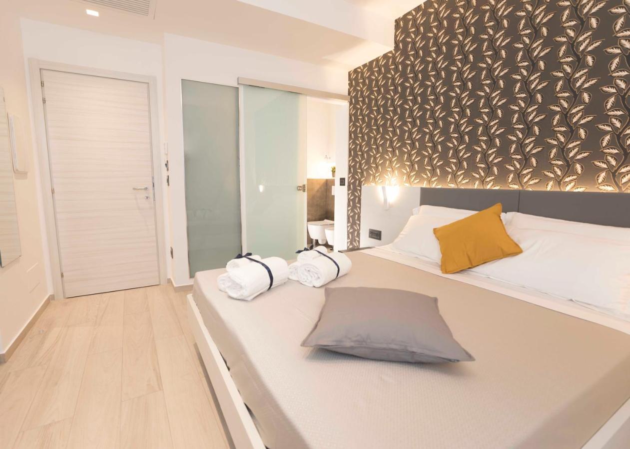 シラクーサ タリヤ ラグジュアリー ルームズ Bed & Breakfast エクステリア 写真