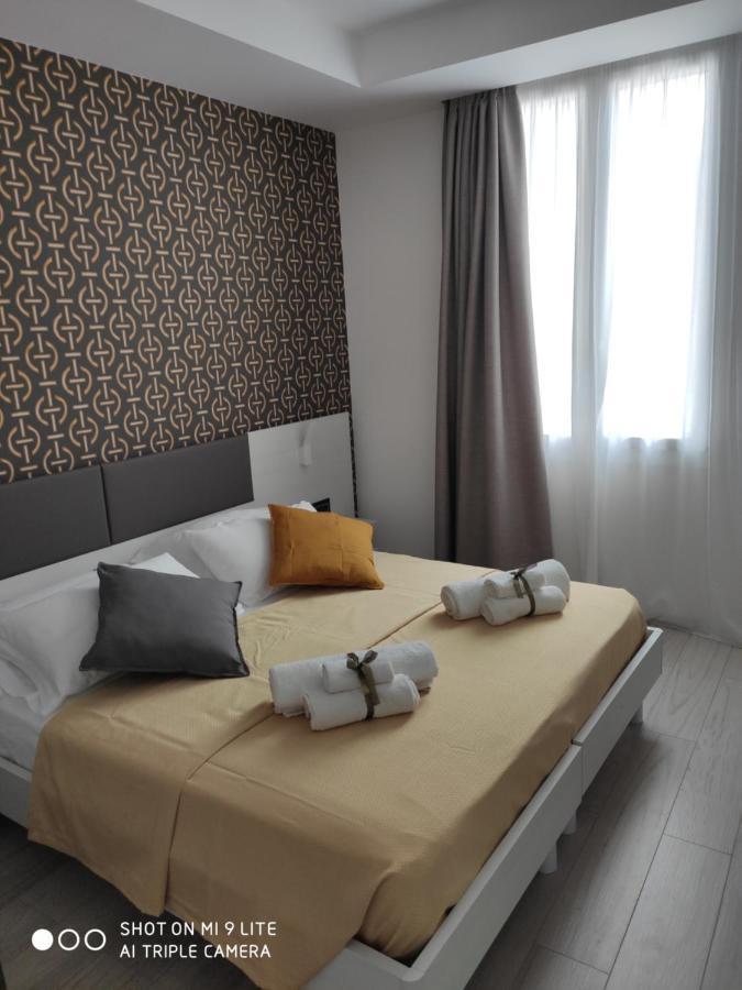 シラクーサ タリヤ ラグジュアリー ルームズ Bed & Breakfast エクステリア 写真